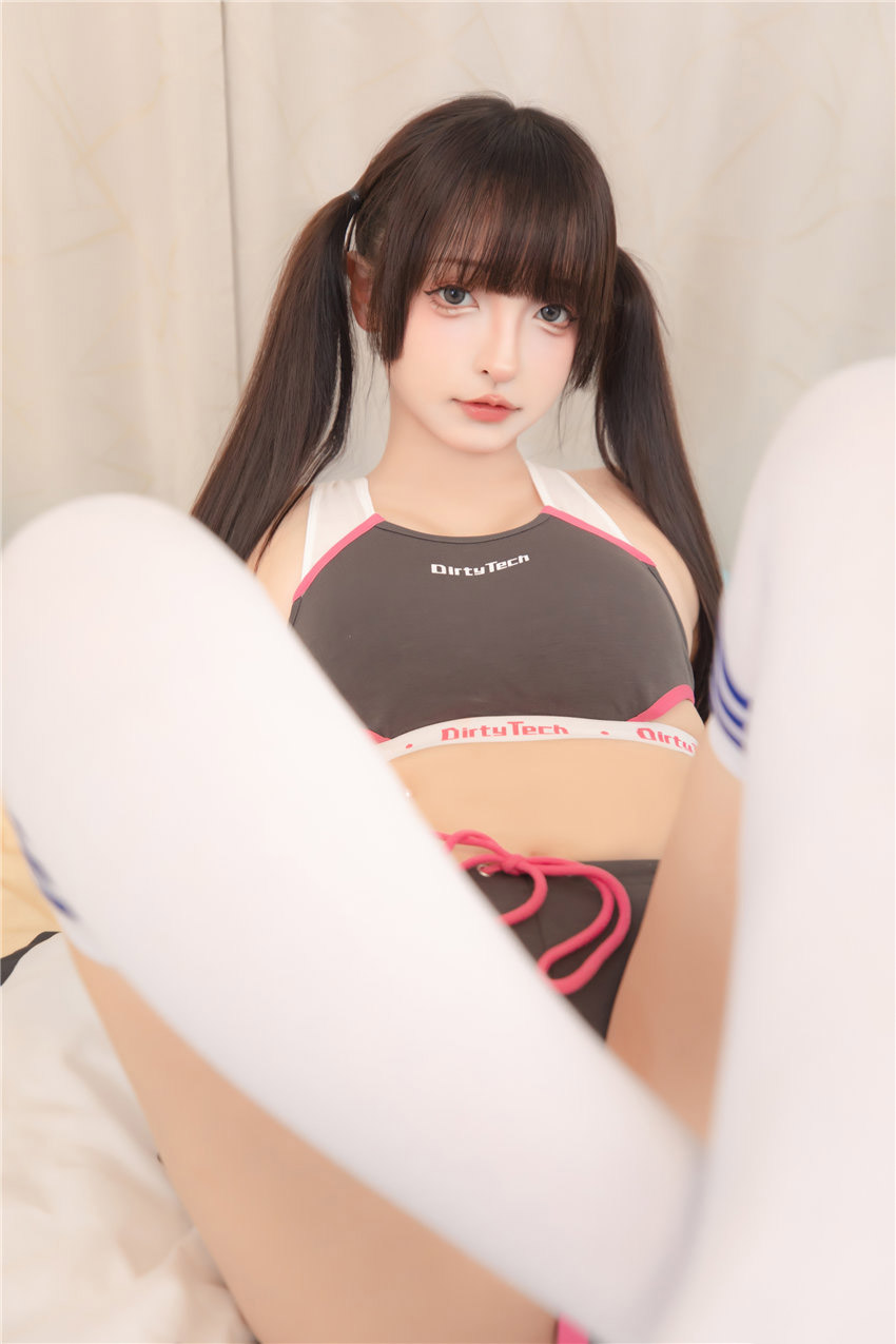 805f811c43c16d1cc1a1068209b900ed