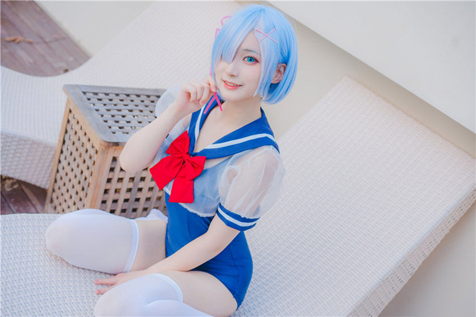 AX1