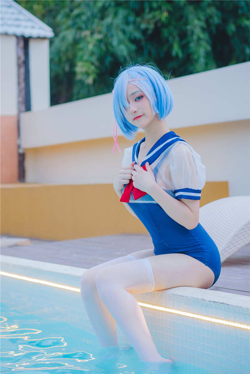 AX2