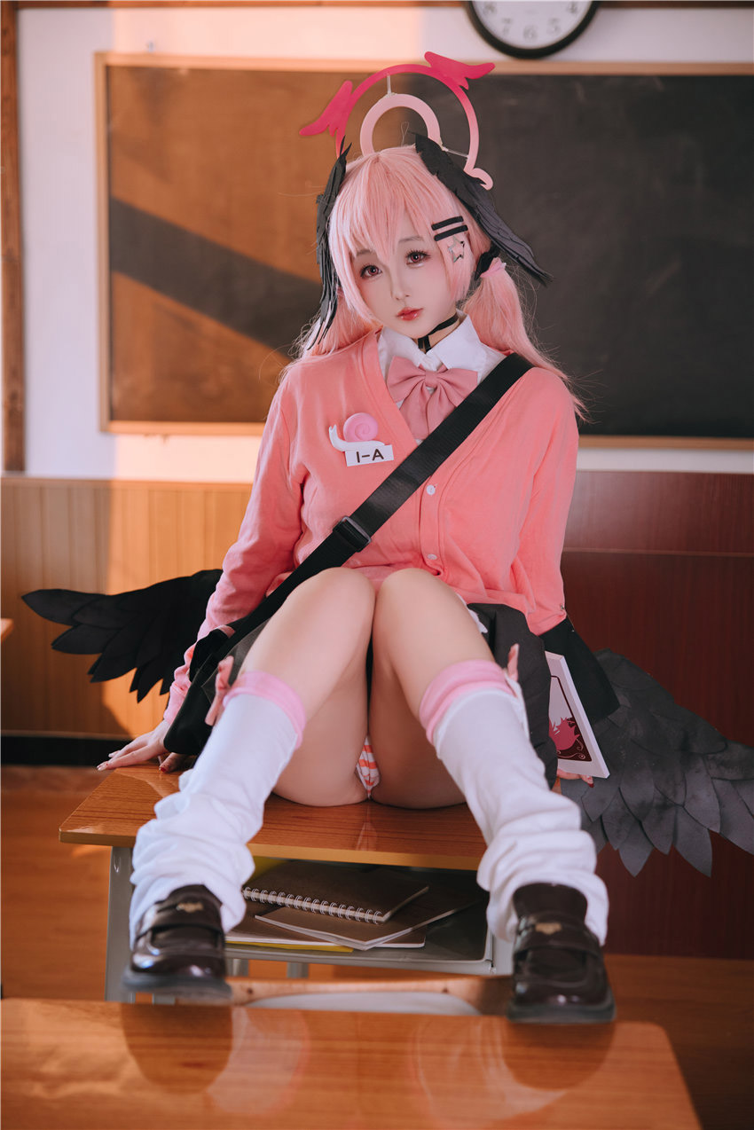 Y2