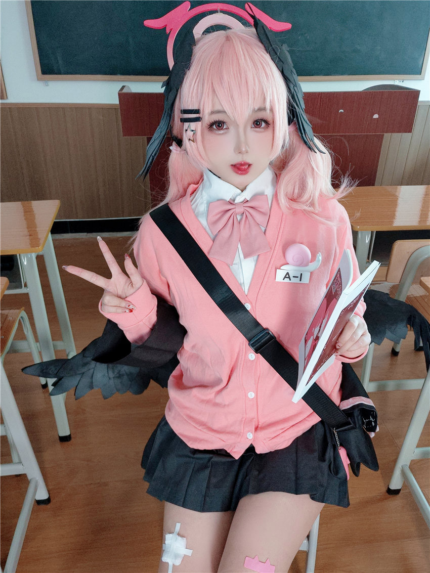 Y3